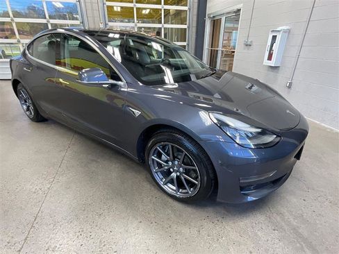 Used 2018 Tesla Model 3 Long Range image 7