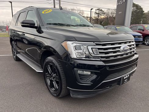Used 2021 Ford Expedition XLT image 15