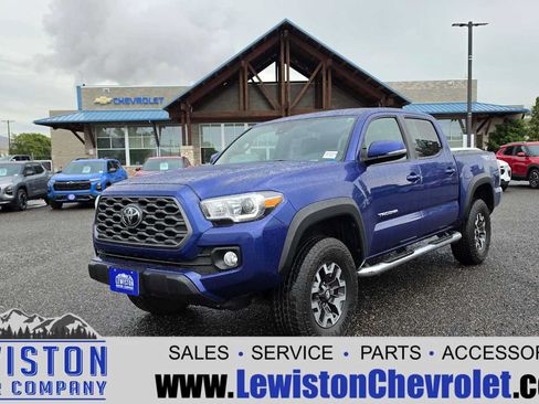 Used 2023 Toyota Tacoma TRD Off-Road AWD/4WD image 1