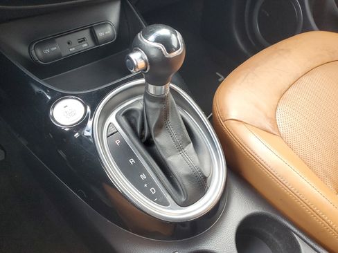 Used 2015 Kia Soul ! w/ Sun & Sound Package image 37