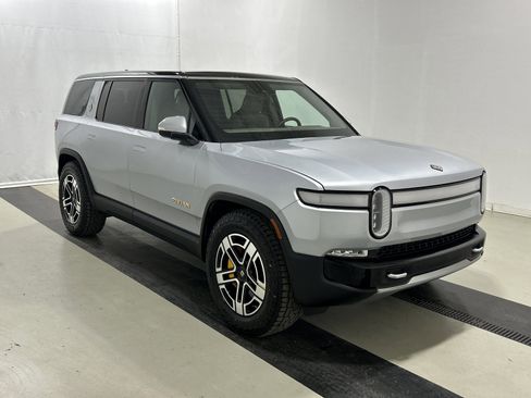 Used 2022 Rivian R1S Launch Edition AWD/4WD image 7