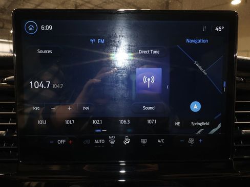 Used 2023 Ford Transit 350 XLT image 12