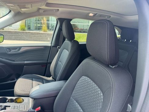 New 2025 Ford Escape Active image 9