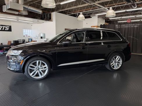 Used 2018 Audi Q7 3.0T Prestige AWD/4WD image 5