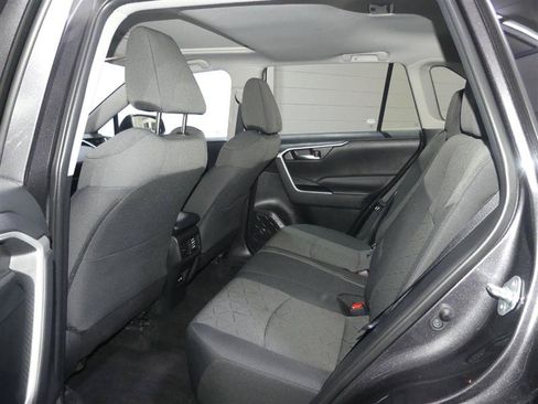 Used 2021 Toyota RAV4 XLE w/ Convenience Package AWD/4WD image 27