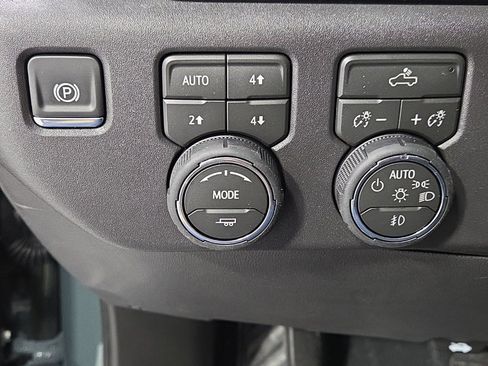 New 2026 Chevrolet Silverado 1500 LT Trail Boss w/ Convenience Package II image 27