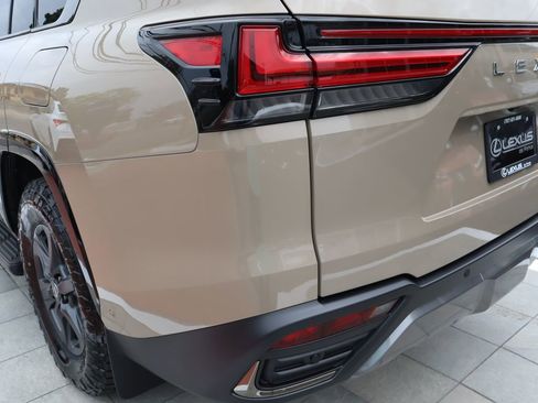 New 2026 Lexus LX 700h Overtrail image 25