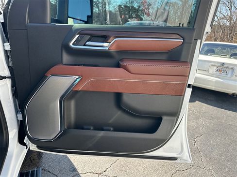 Used 2026 GMC Sierra 2500 Denali Ultimate image 15