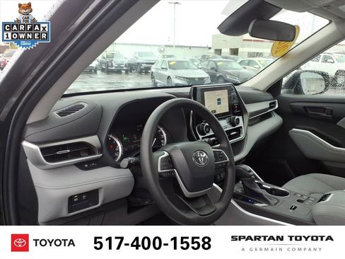 Used 2023 Toyota Highlander L FWD image 14