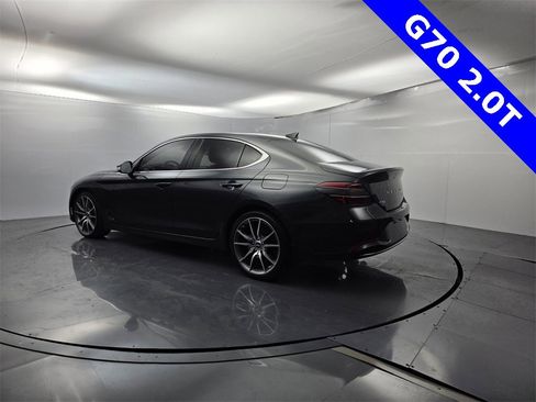 Used 2023 Genesis G70 2.0T image 8