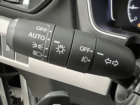 Used 2025 Honda Pilot Touring image 26