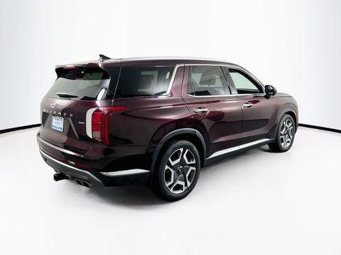 Used 2023 Hyundai Palisade Limited w/ Winter Package AWD/4WD image 5
