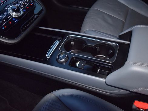 Certified 2022 Lincoln Corsair AWD w/ Premium Package image 30