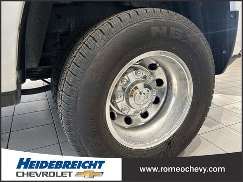 Used 2025 RAM 3500 Big Horn AWD/4WD image 42