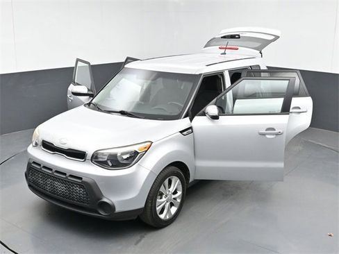Used 2014 Kia Soul + image 49