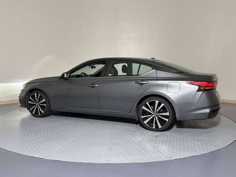Used 2022 Nissan Altima 2.5 SR FWD image 3