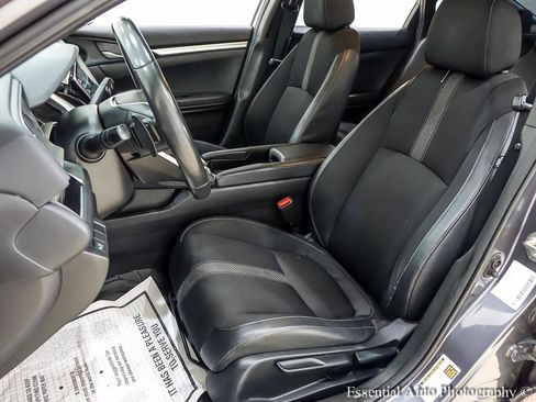 Used 2019 Honda Civic Sport image 12