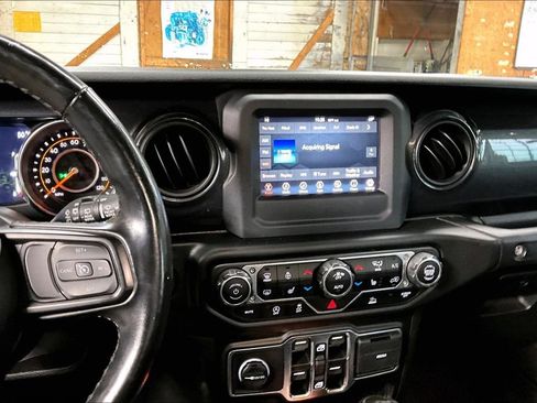 Used 2021 Jeep Wrangler Unlimited Sport image 6