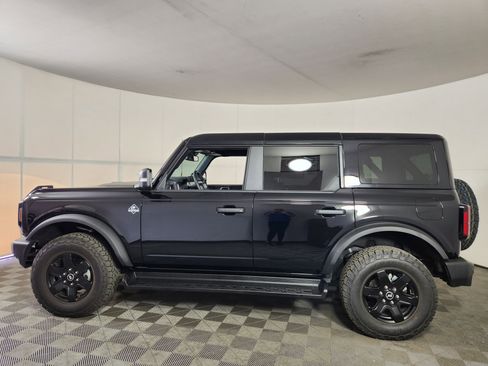 New 2025 Ford Bronco Outer Banks image 4