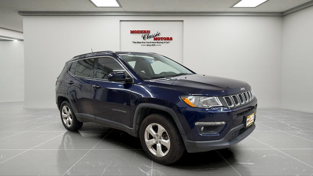 Used 2018 Jeep Compass Latitude w/ Popular Equipment Group AWD/4WD image 7