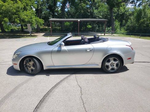 Used 2006 Lexus SC 430 Convertible RWD image 4