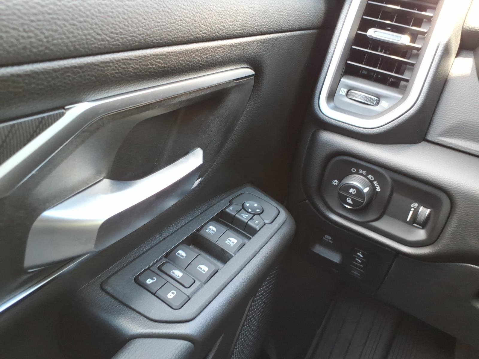 New 2026 RAM 1500 Big Horn AWD/4WD image 24
