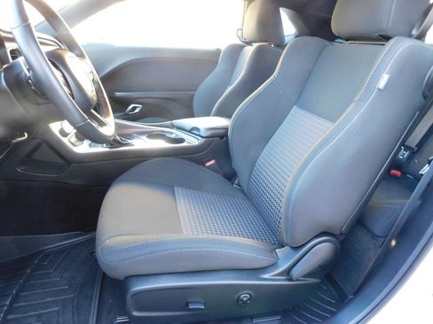 Used 2018 Dodge Challenger R/T image 16