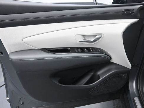 New 2025 Hyundai Tucson Limited image 27
