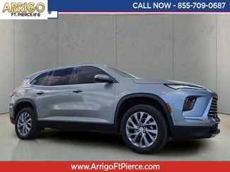 Used 2025 Buick Enclave Preferred w/ Super Cruise Package FWD video 1