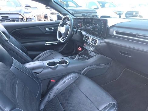 Used 2024 Ford Mustang GT Premium image 9