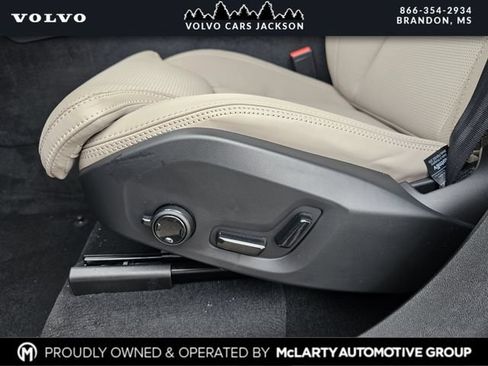 New 2026 Volvo XC90 B6 Ultra w/ Lounge Package AWD/4WD image 11