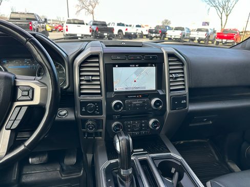 Used 2018 Ford F150 Platinum w/ Technology Package image 12