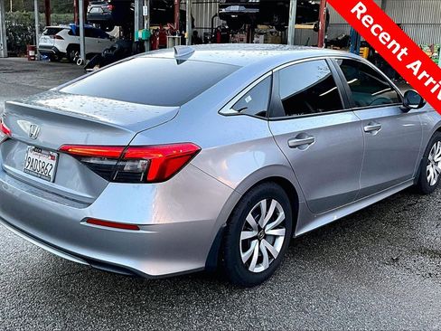 Used 2022 Honda Civic LX image 4