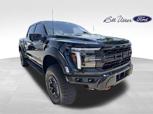 Used 2025 Ford F150 Raptor w/ Equipment Group 803A Raptor R AWD/4WD image 3
