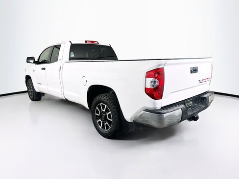 Used 2018 Toyota Tundra SR5 w/ SR5 Upgrade Package image 5