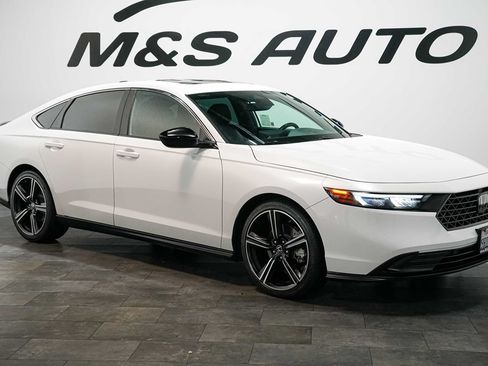 Used 2025 Honda Accord Sport image 7