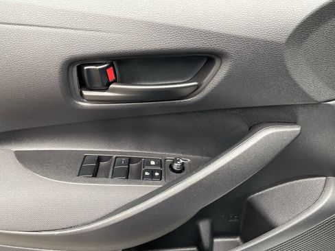 Used 2025 Toyota Corolla LE image 18