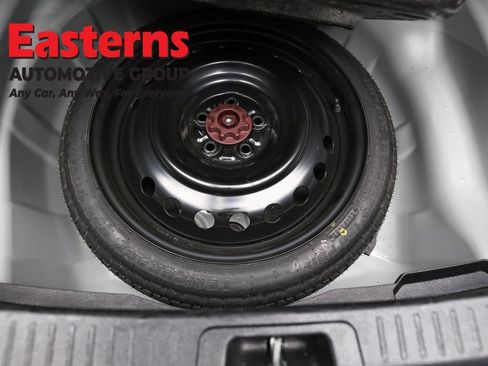 Used 2022 Toyota Corolla LE FWD image 22