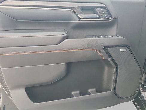 Used 2024 GMC Sierra 2500 AT4 w/ AT4 Premium Plus Package image 17