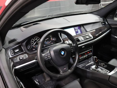 Used 2013 BMW 550i Gran Turismo xDrive image 34