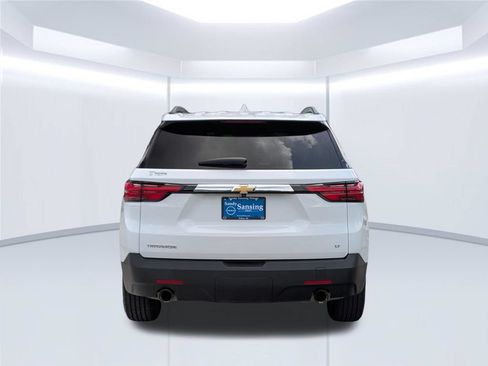 Used 2023 Chevrolet Traverse LT FWD image 5
