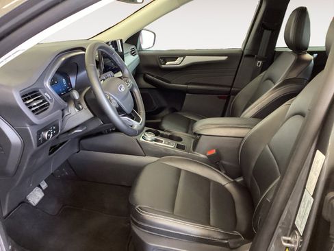 Used 2025 Ford Escape Platinum AWD/4WD image 9