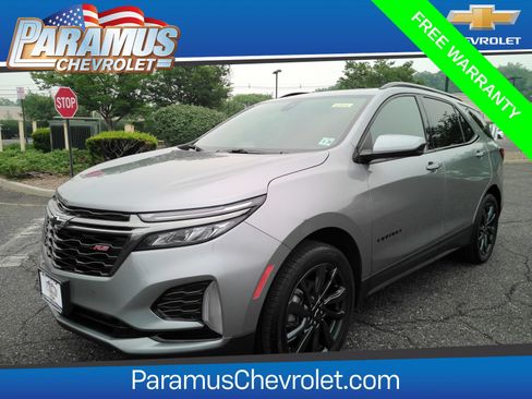 Used 2023 Chevrolet Equinox RS AWD/4WD image 1