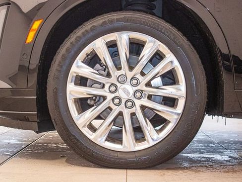 Used 2020 Cadillac XT6 Premium Luxury image 9