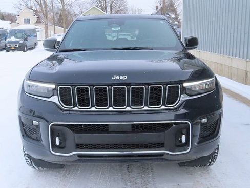 Used 2024 Jeep Grand Cherokee Overland w/ Luxury Tech Group IV image 13