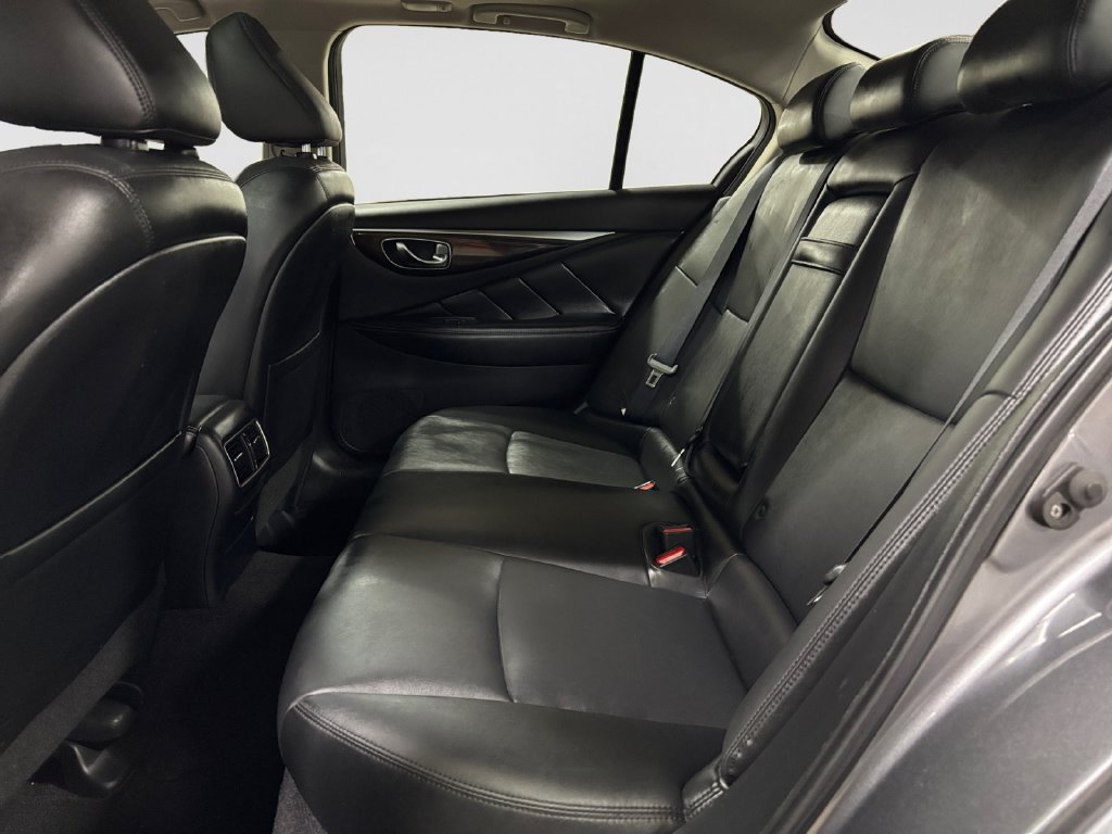Used 2018 INFINITI Q50 Luxe RWD image 40