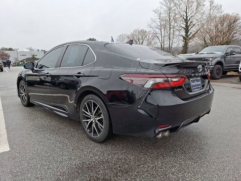 Used 2022 Toyota Camry SE image 8