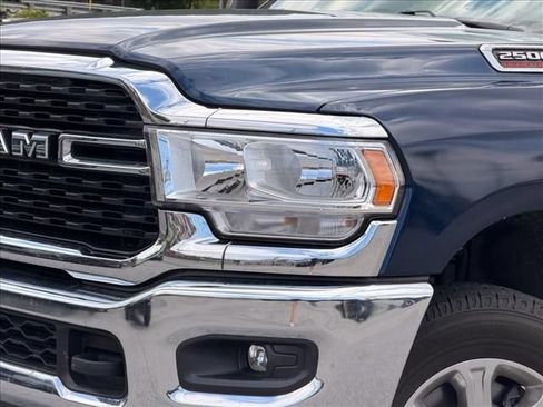 Used 2024 RAM 2500 Big Horn AWD/4WD image 4