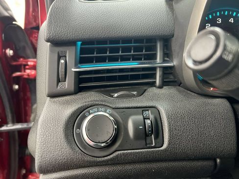 Used 2013 Chevrolet Malibu Eco w/ Power Convenience Package FWD image 18
