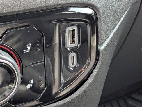 Used 2023 Chevrolet Silverado 1500 RST image 22